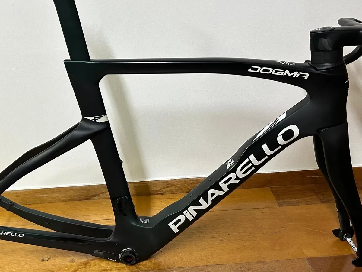 Pinarello Dogma - Image 1