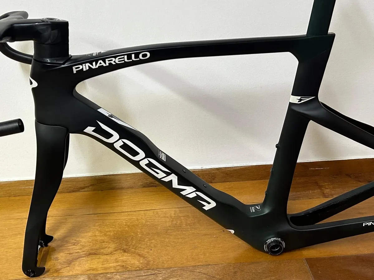 Pinarello Dogma - Image 2