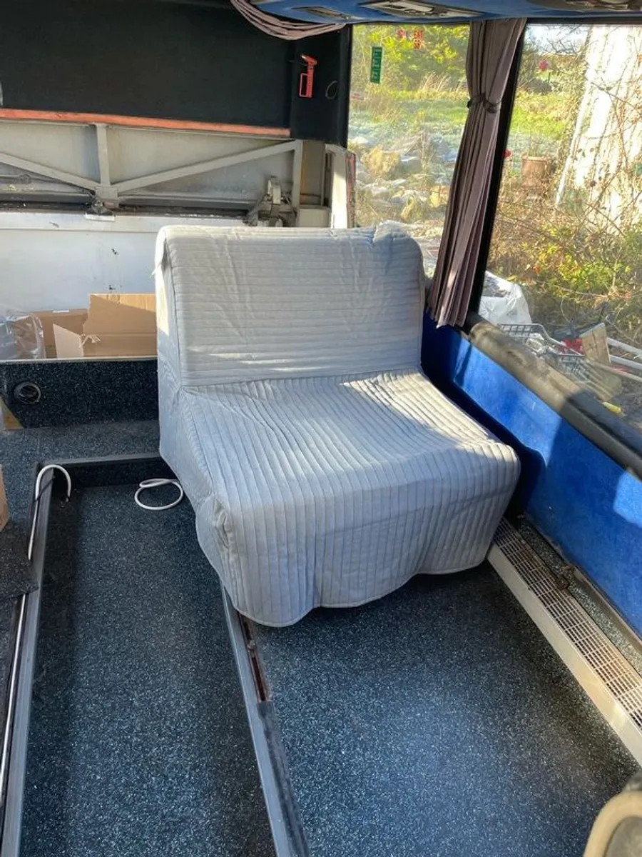 Chair/bed +1 spare covers (yellow) - Image 1