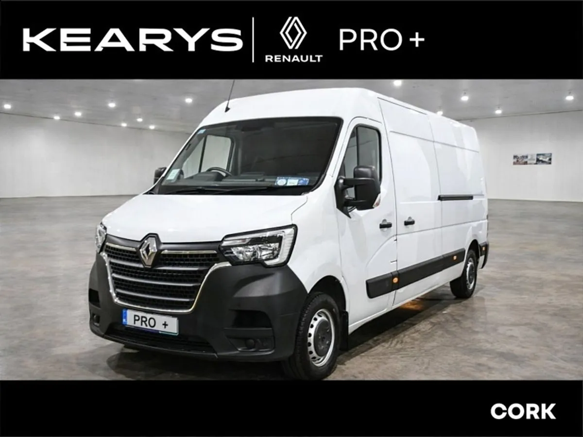 Renault Master FWD LM35 Blue dCi 135 Business MY22 - Image 1