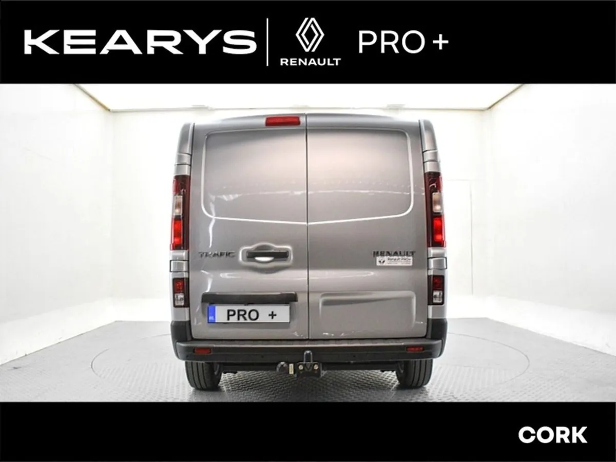 Renault Trafic LL30 ENERGY dCi 145 EDC Sport MY19 - Image 2