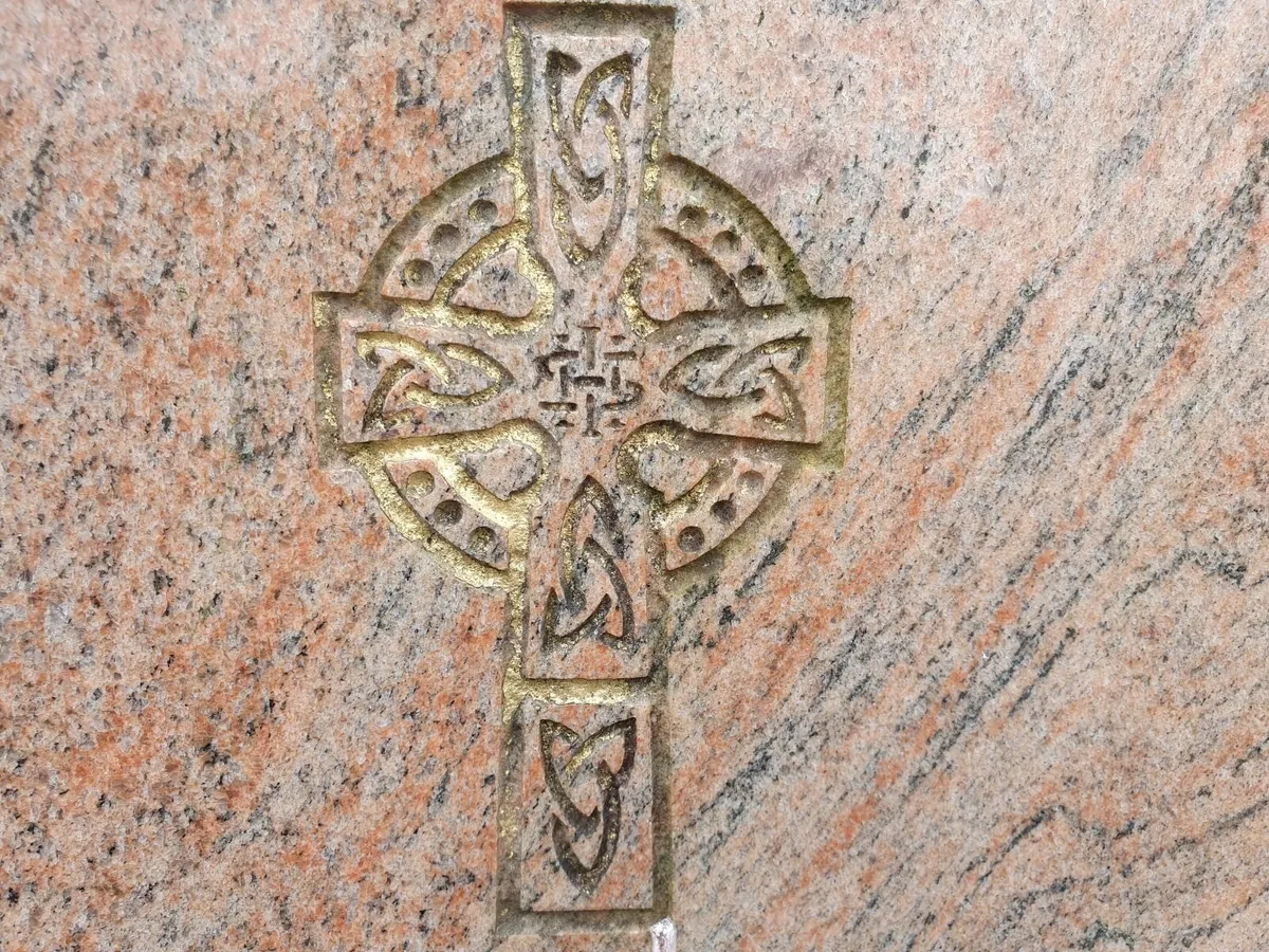 Unreserved Auction Of Irish Crafted Headstones - Image 1