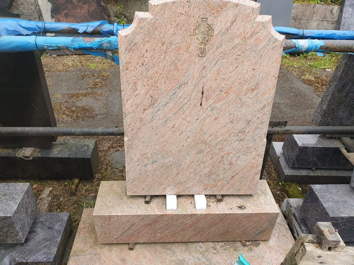 Unreserved Auction Of Irish Crafted Headstones - Image 4