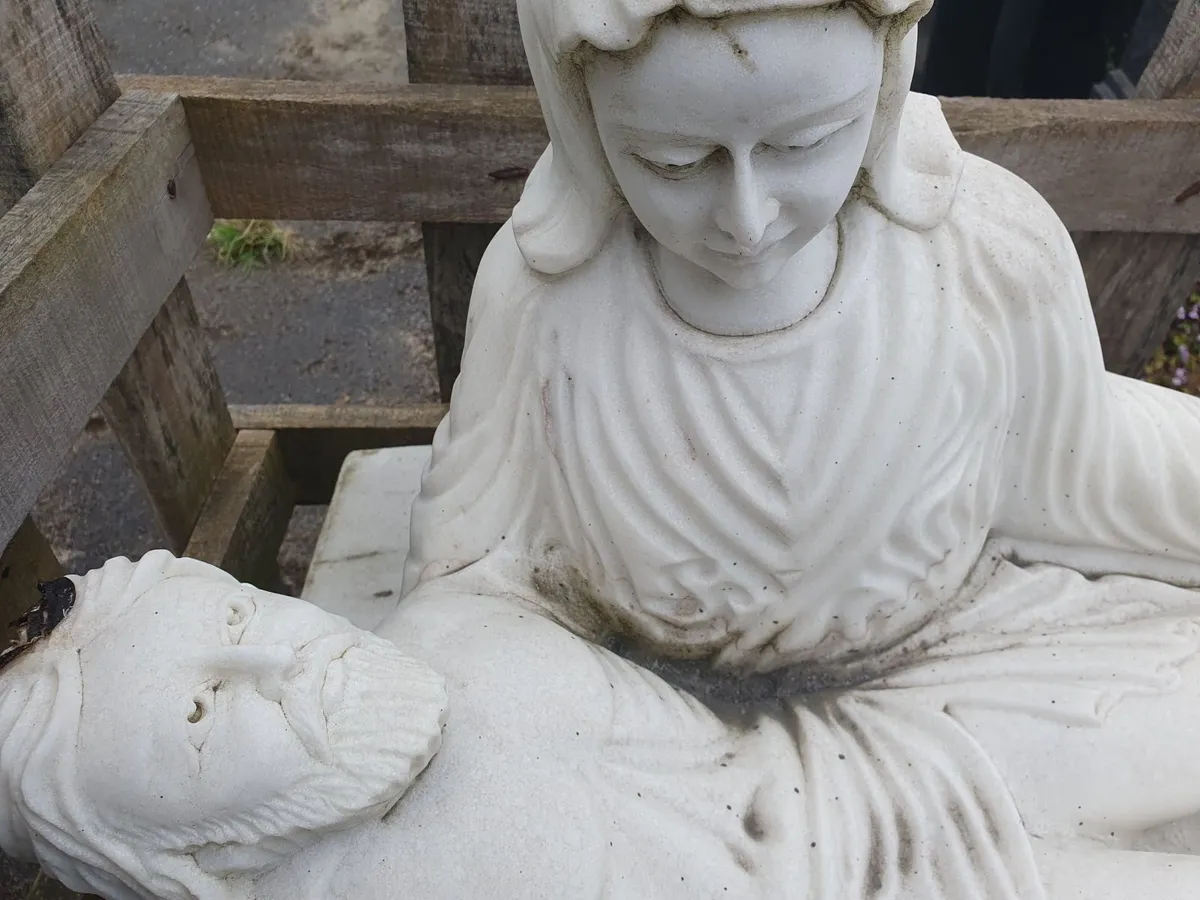 Unreserved Auction Of Irish Crafted Headstones - Image 1