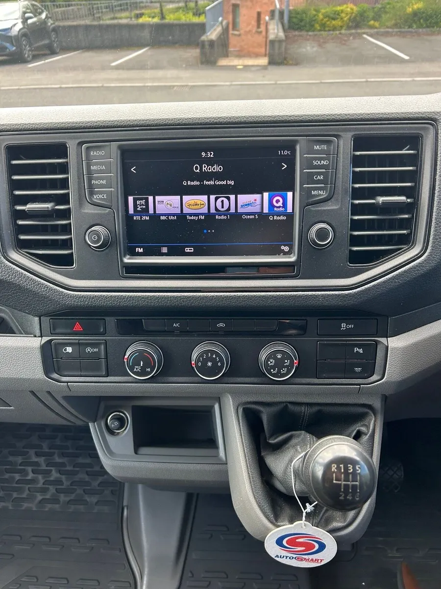 Volkswagen Crafter Van - Image 4