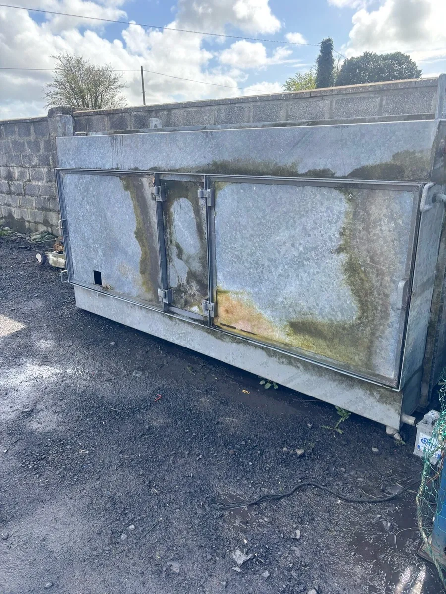 Galvanised Water Tank - Image 1