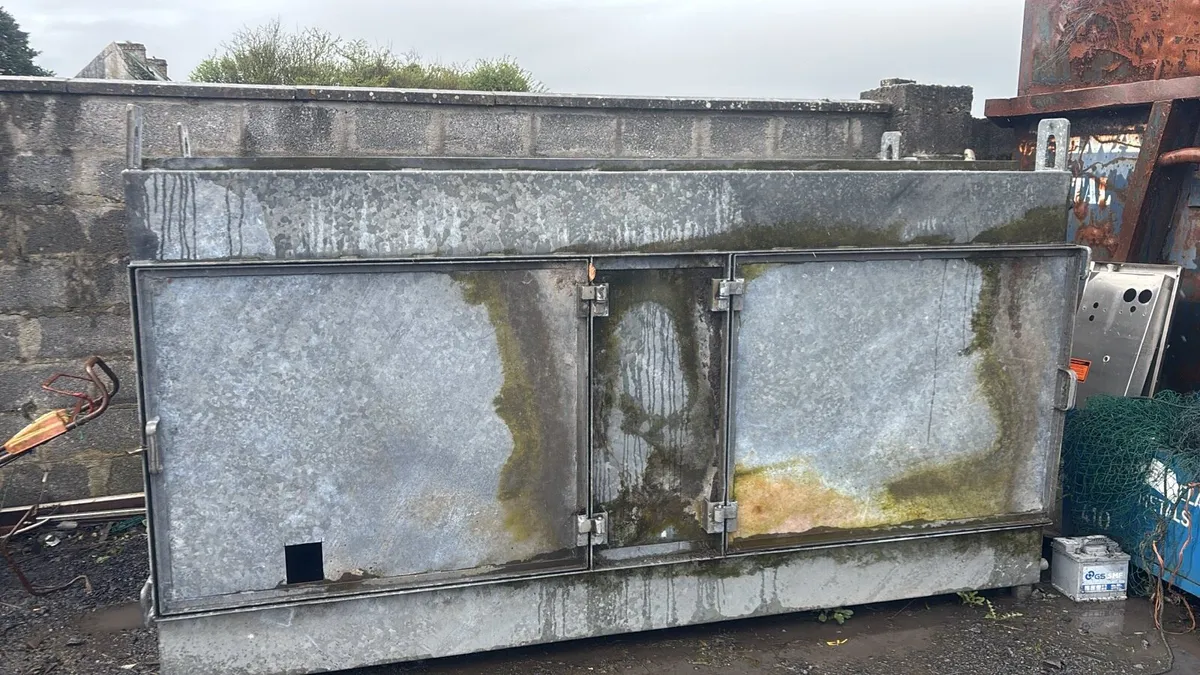 Galvanised Water Tank - Image 2