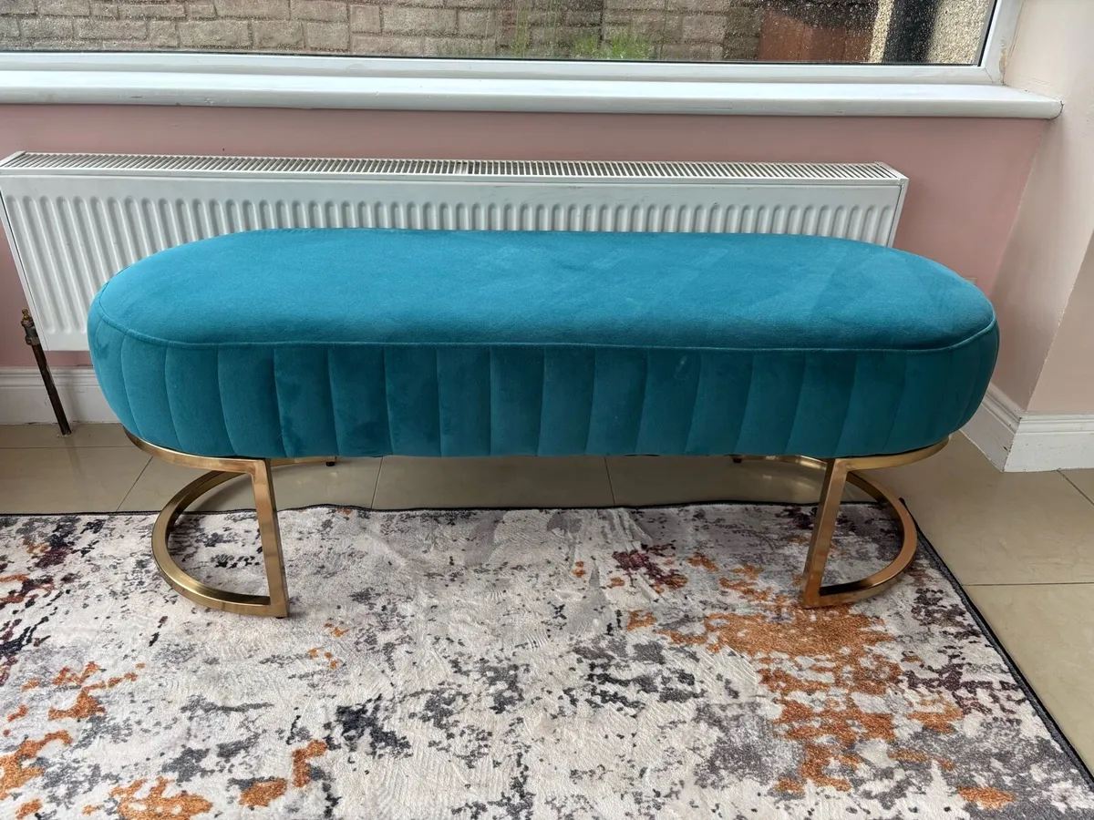 Large ottoman / footstool - Image 1