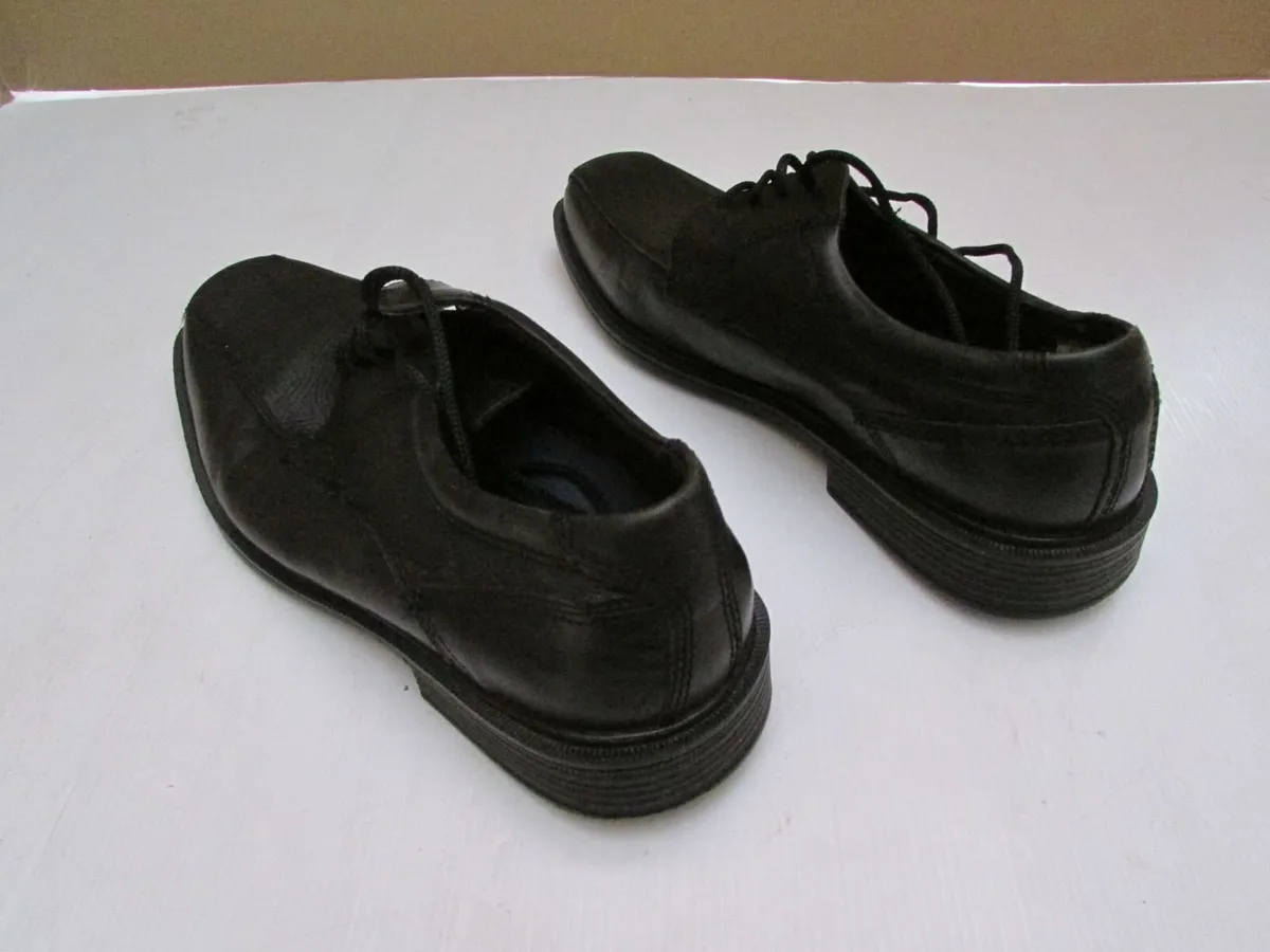 Men's Classic Black Shoes - Image 3