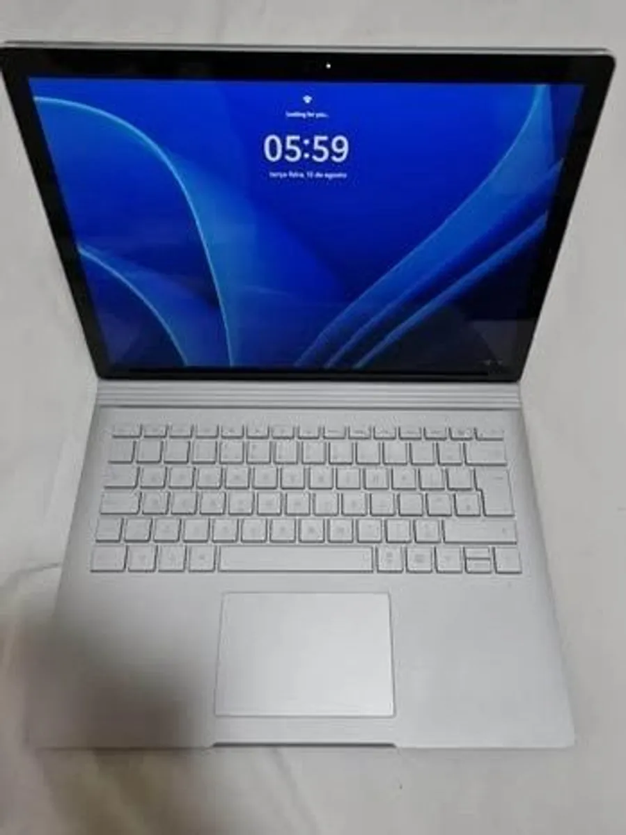 Microsoft Surface Book 2 i7 8650U - Image 4