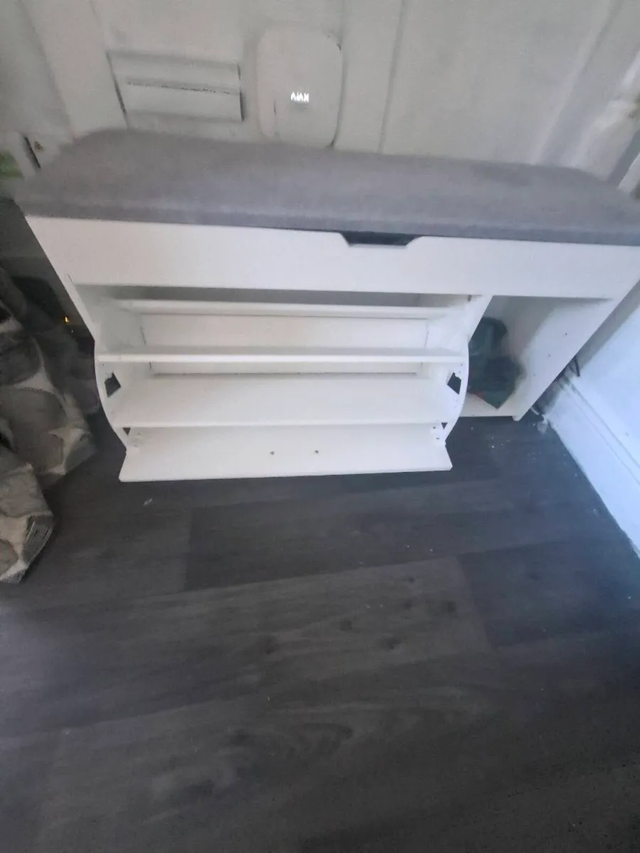 Shoe bench - Image 2