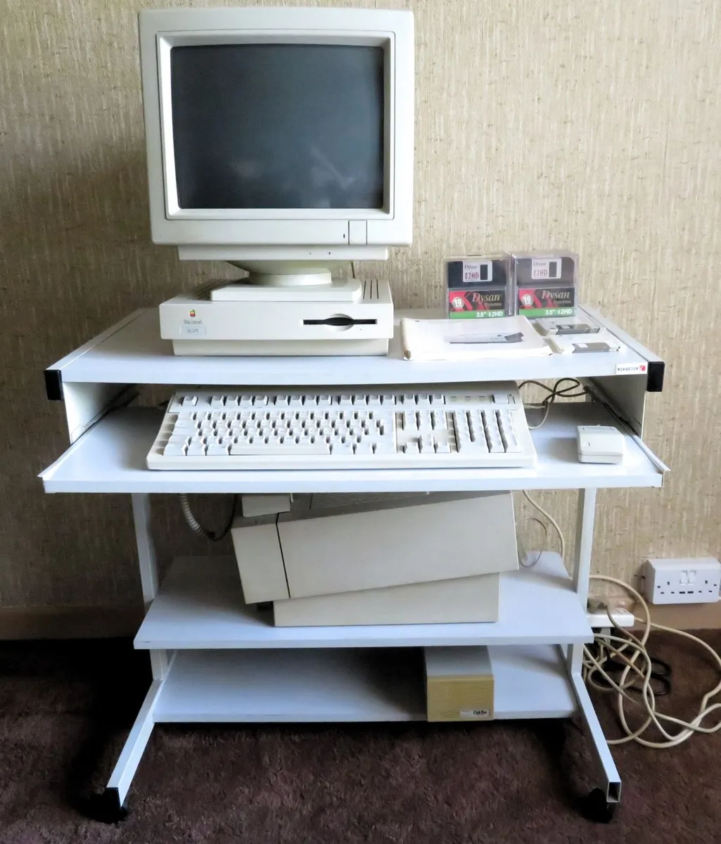 Apple Mac LC 475, Laser Printer, Accessories - Image 1