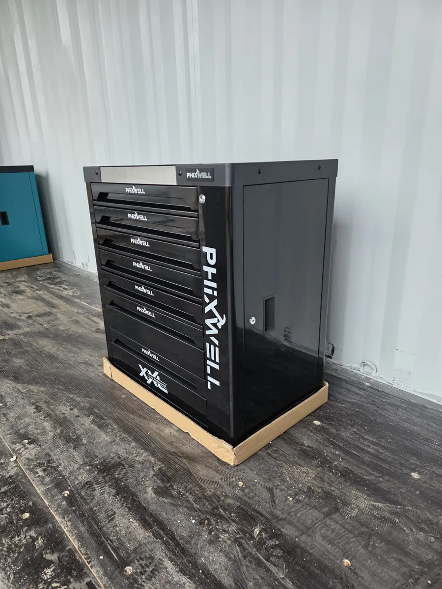 New 7 Drawer Tool Box c/w Tools **Online Auction** - Image 4