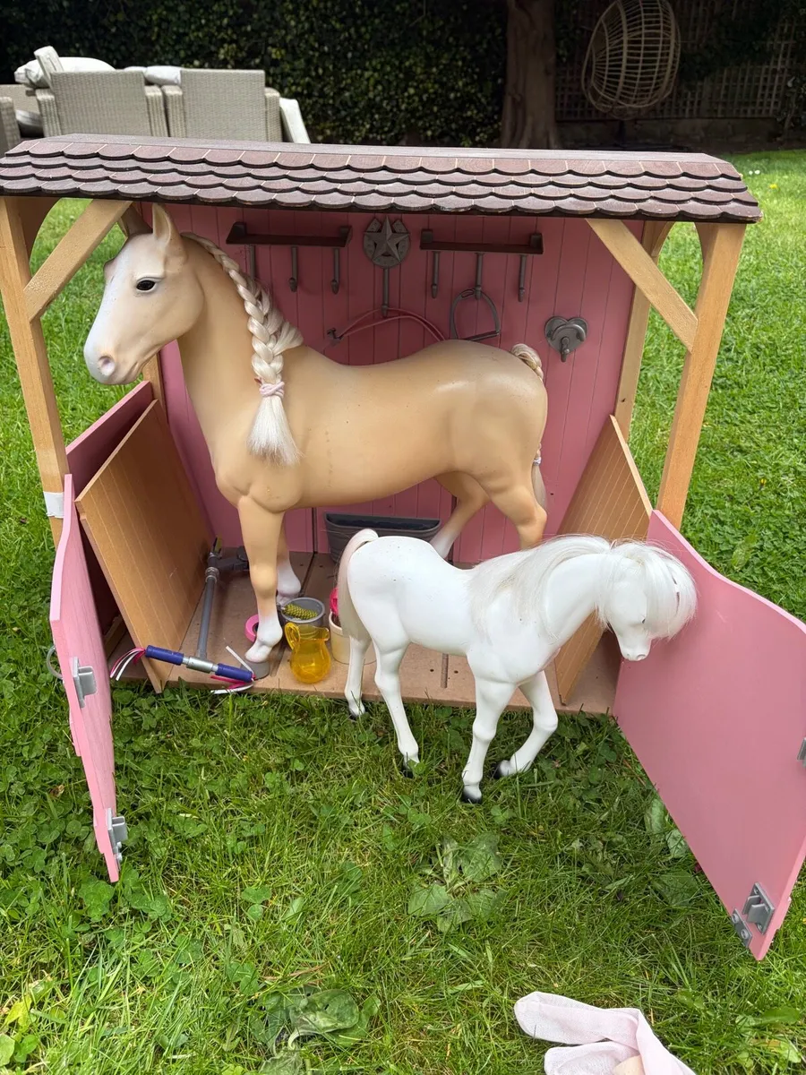 Our Generation Horse Stables and accessories - Image 2