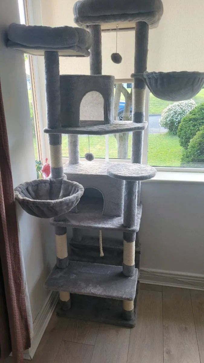 Cat tree - Image 3
