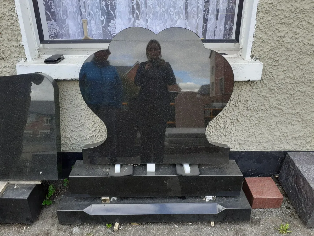 Unreserved Auction Of Irish Crafted Headstones - Image 2