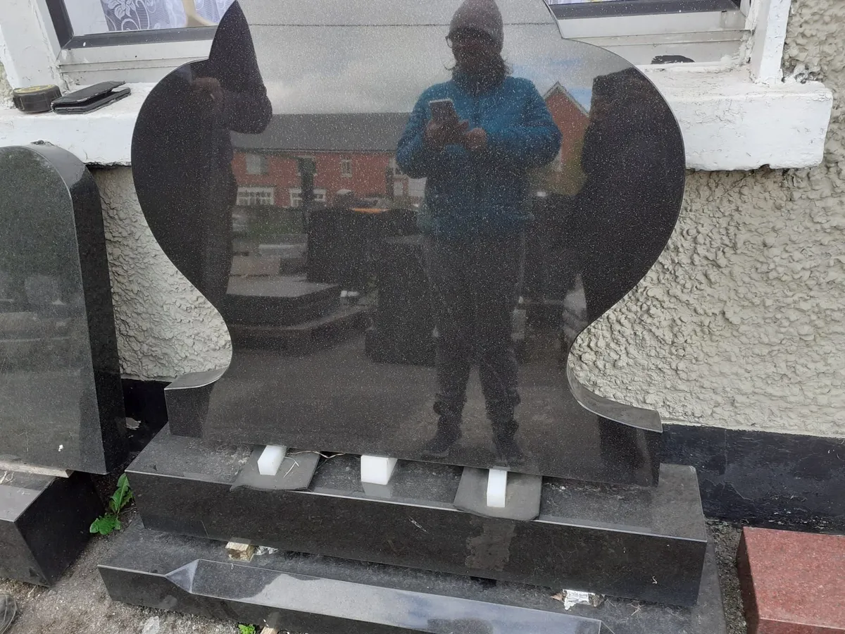 Unreserved Auction Of Irish Crafted Headstones - Image 3