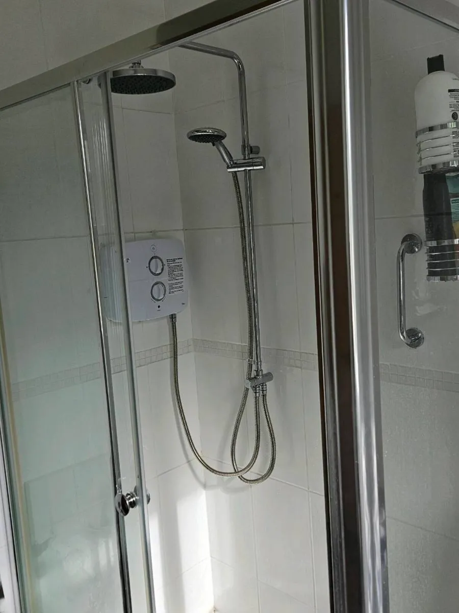 Triton T90SR 9kW DuElec Pumped Electric Shower - Image 2