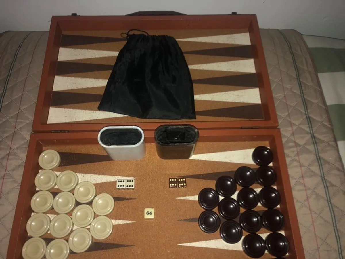 Vintage Crisloid Backgammon Set - Image 1