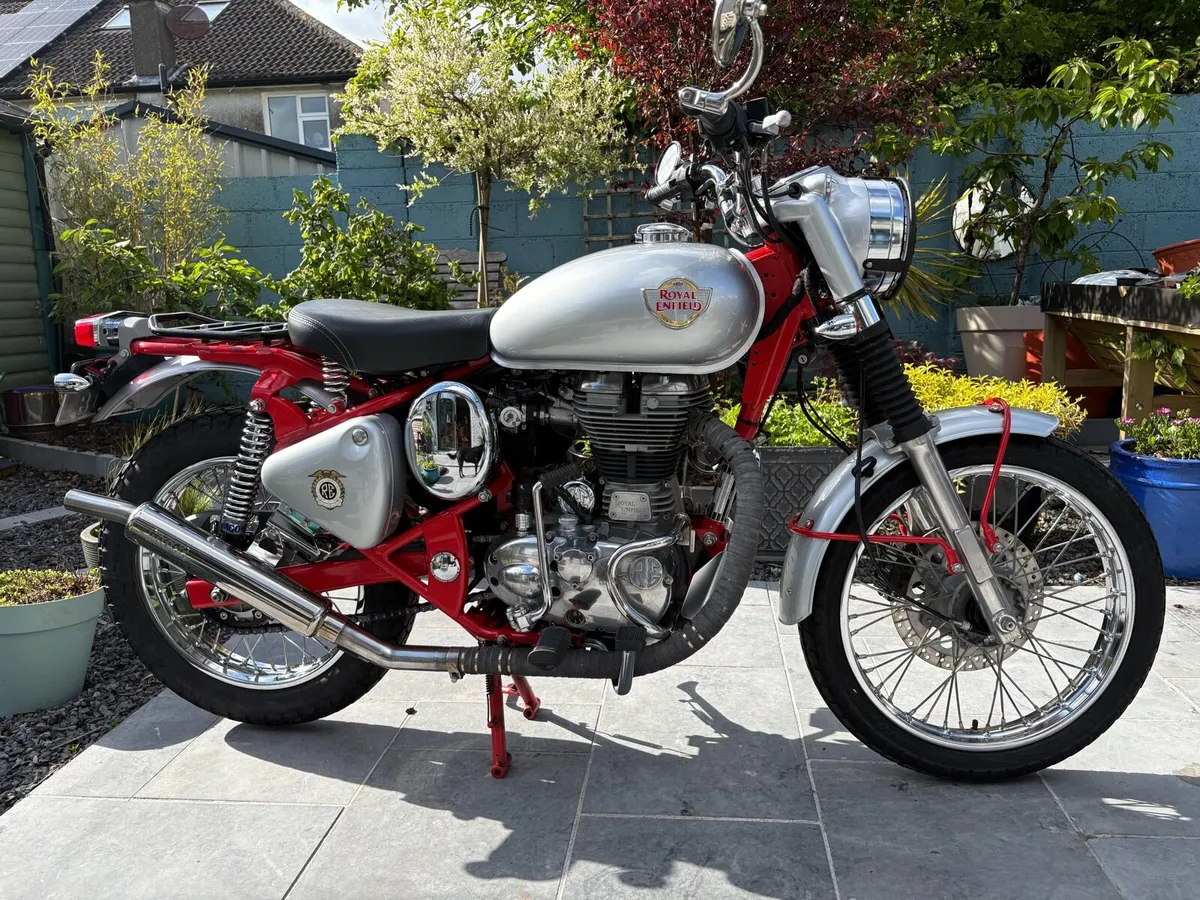 Royal Enfield Classic 500 Trails - Image 2
