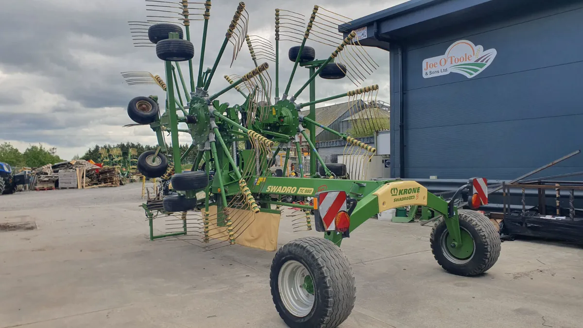 Year 2023 Krone TC880 Plus Rake - Image 1