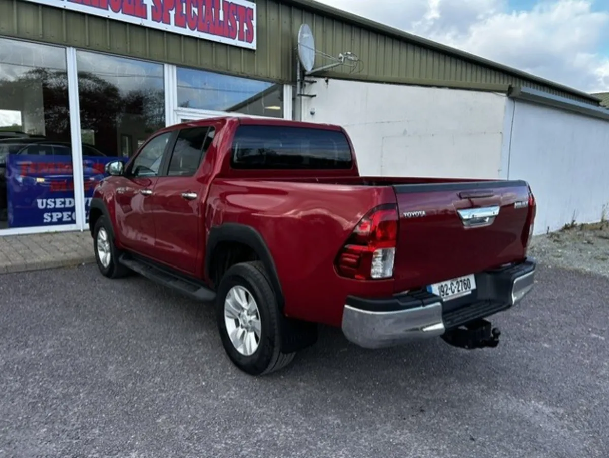 Toyota Hilux 2019 - Image 3