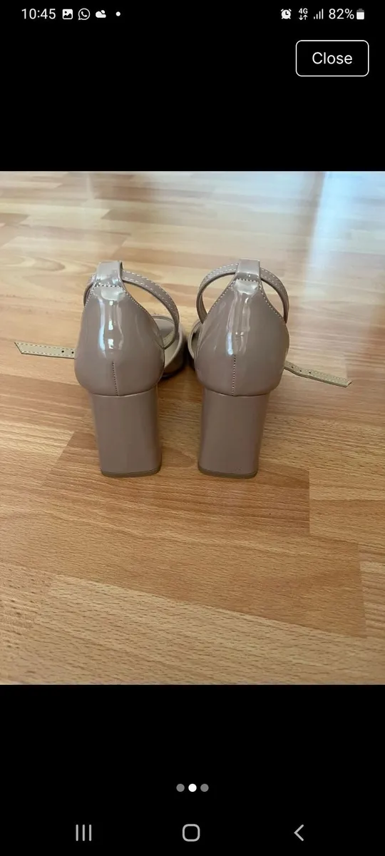Ladies sandals - Image 2