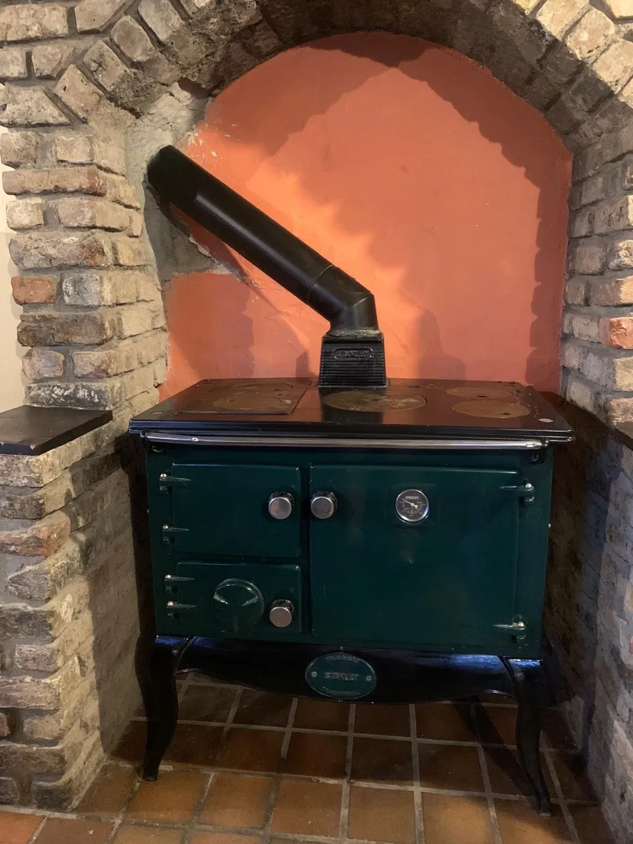 Stanley range cooker - Image 1