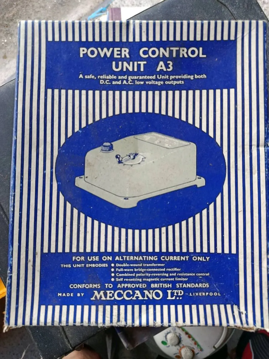 Meccano power unit - Image 1