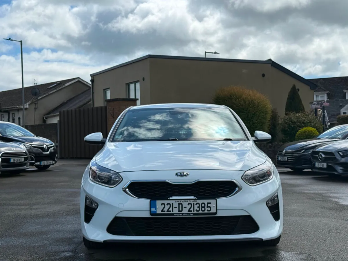 Kia Ceed 1.6D MHEV K2 COMMERCIAL *LOW KMS* - Image 2