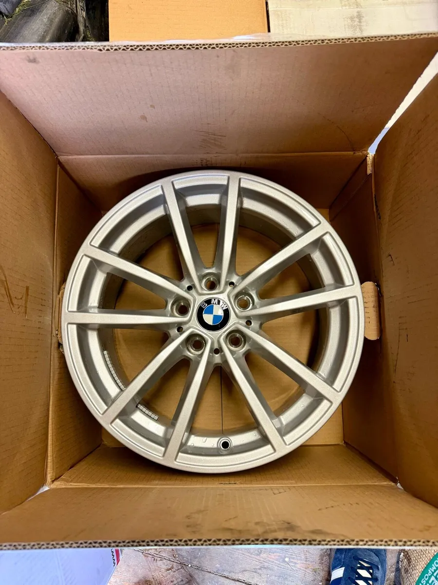 BMW Genuine Alloy Wheels 2025 - Image 2