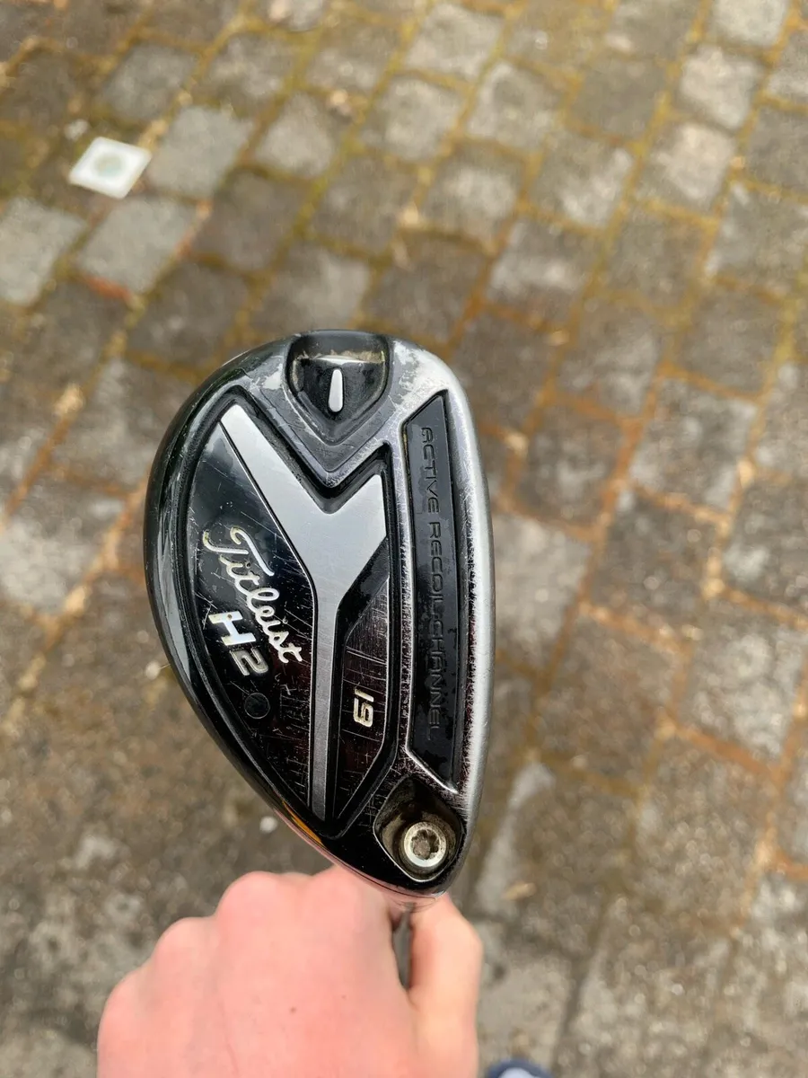 Titleist h2 818 hybrid - Image 1