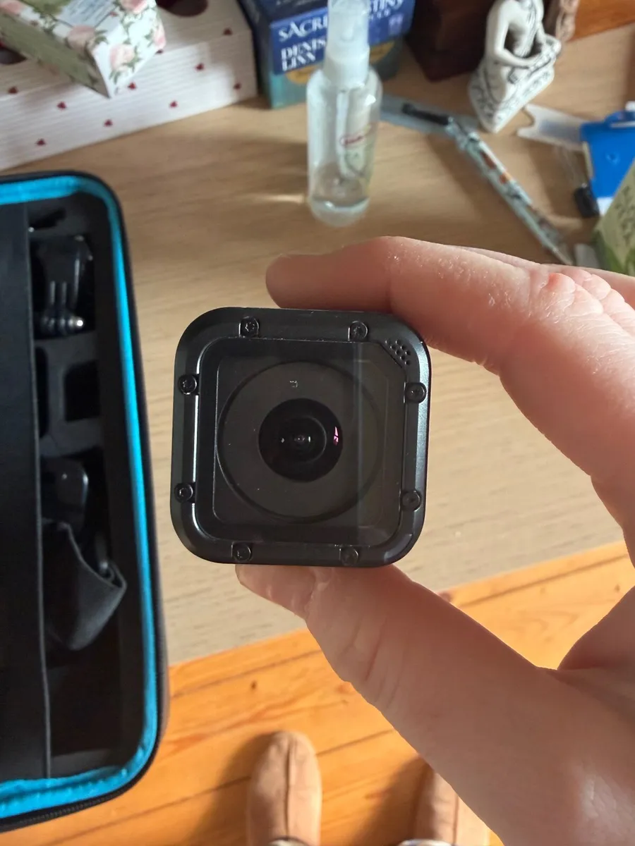 GoPro HERO5 Session 4K + Full Jivo Go Gear Kit (11 - Image 1