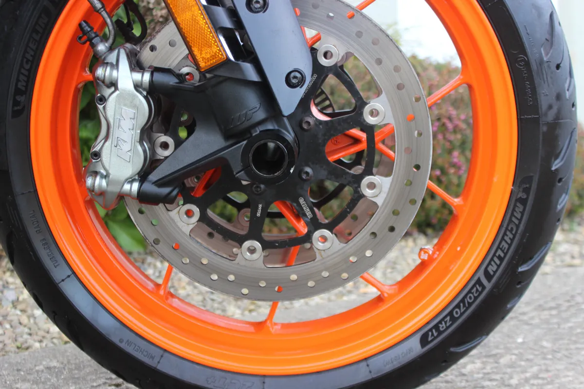 KTM 790 Duke - Image 4