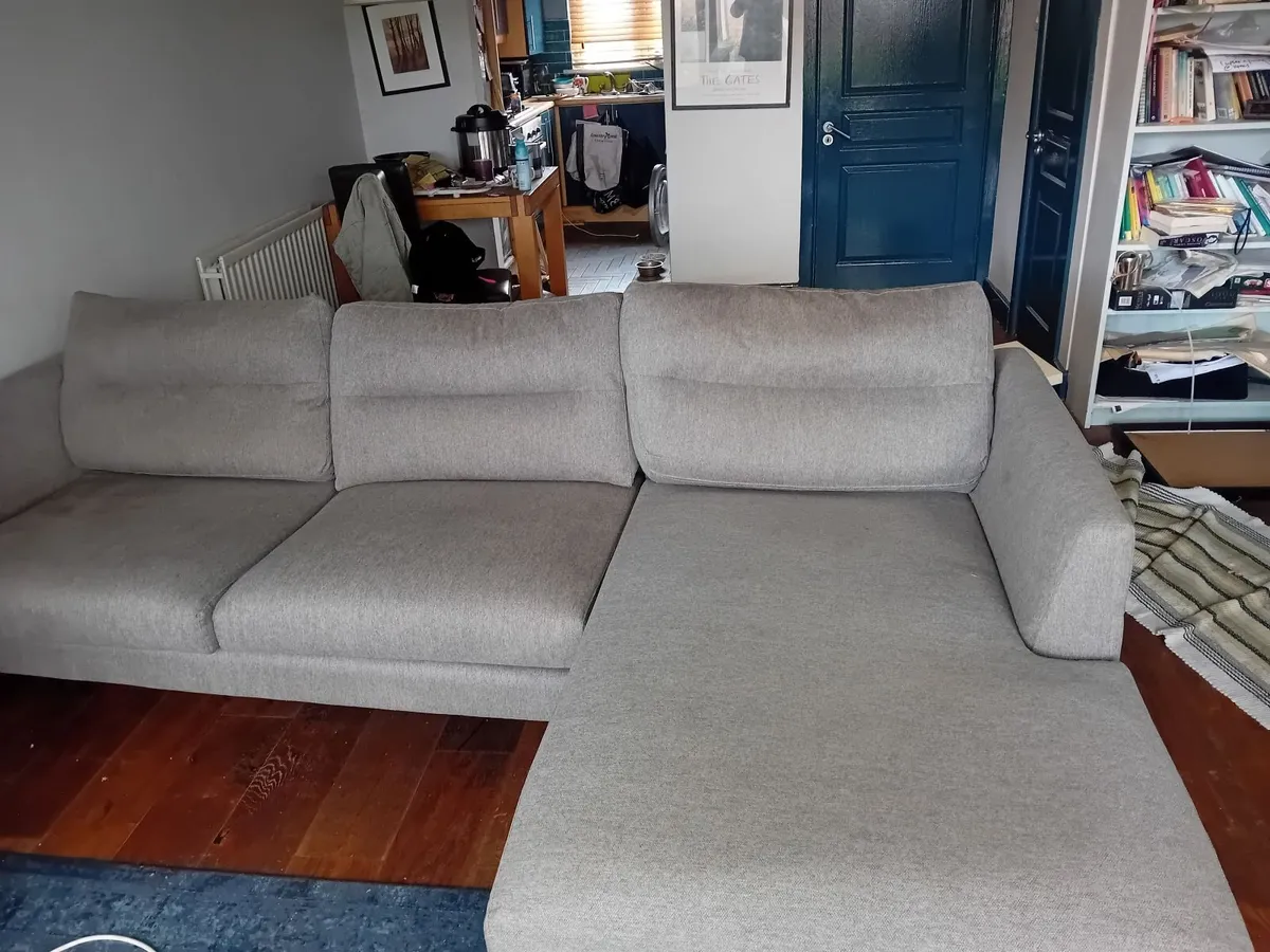 L shaped Chaise corner sofa - Image 2