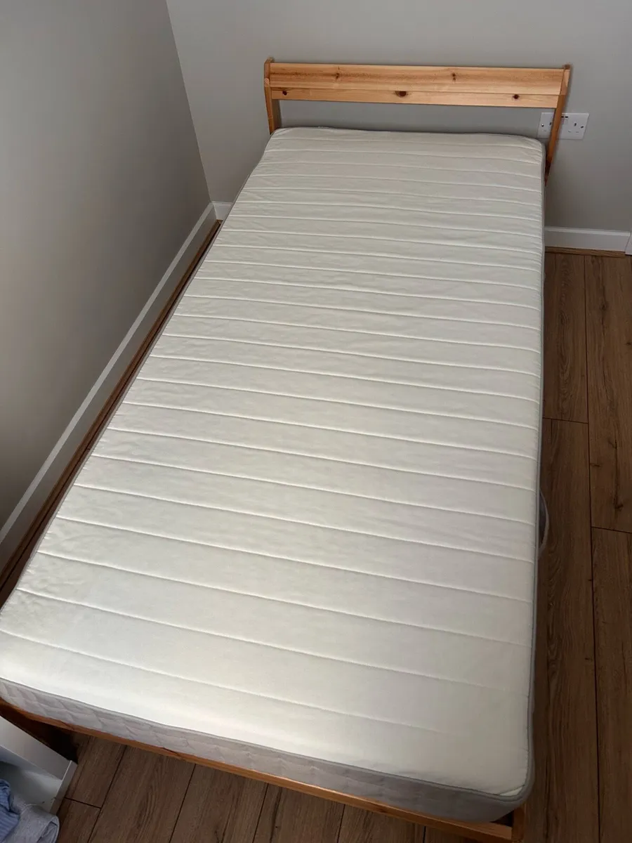 Single bed - Image 3