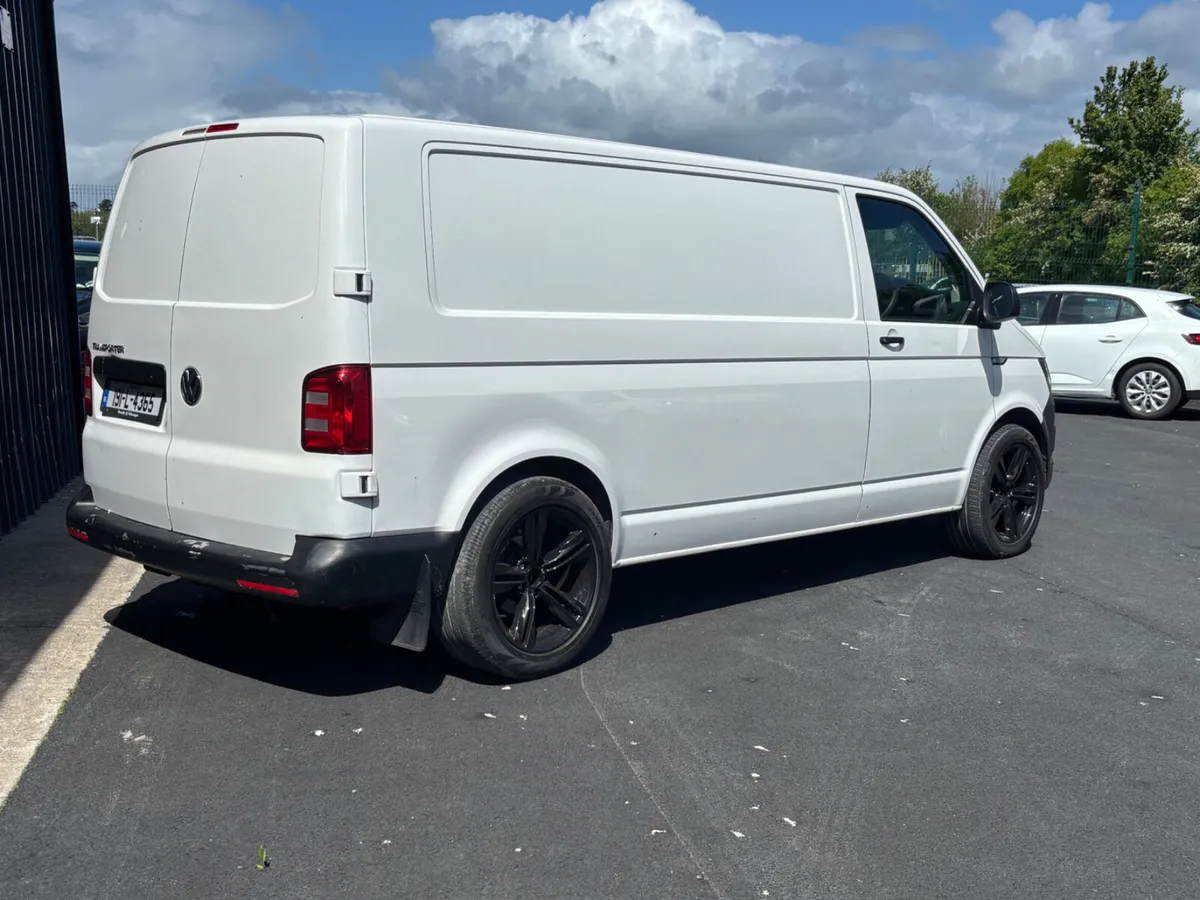 Volkswagen Transporter 2019 - Image 4