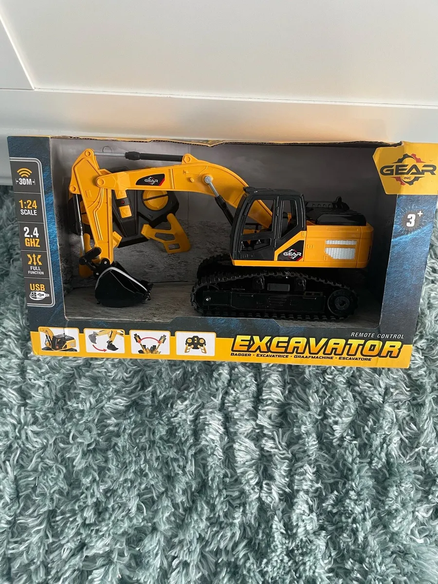 1:24 Remote Control Construction Excavator - Image 1