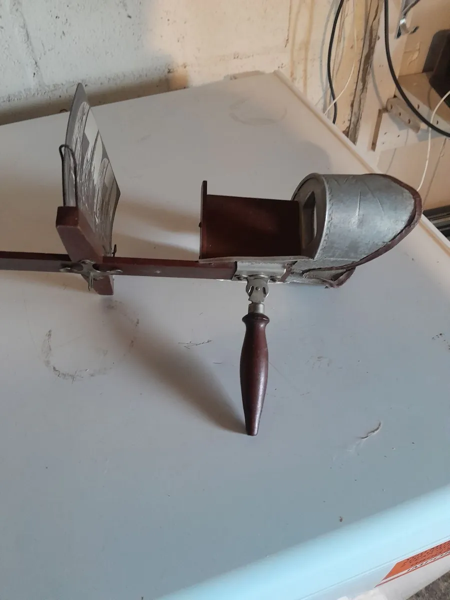 Antique  underwood and underwood stereoscope - Image 3