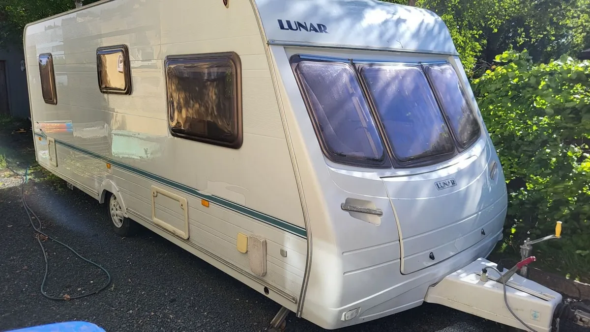 6/7 Berth Lunar Zenith 6 Caravan - Image 2