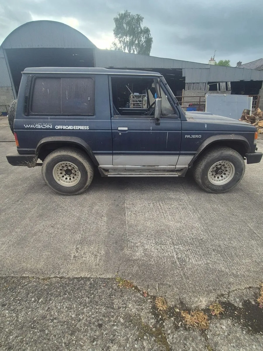 Mitsubishi Pajero Mk1 SWB passenger - Image 3