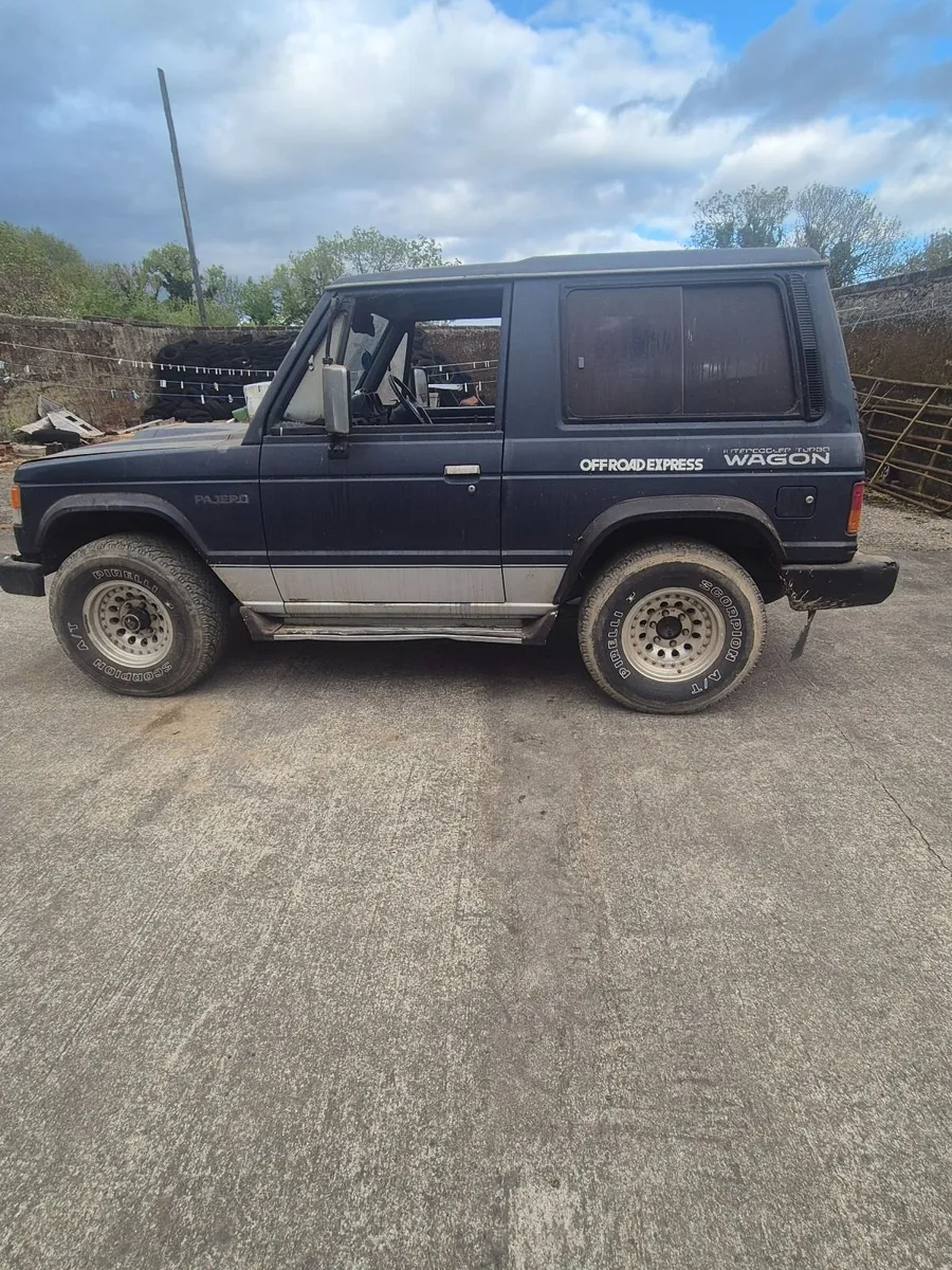 Mitsubishi Pajero Mk1 SWB passenger - Image 1
