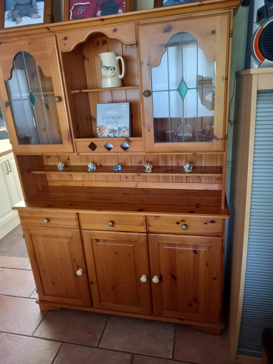 Table, chairs, dresser and office desk cabinet - Image 1