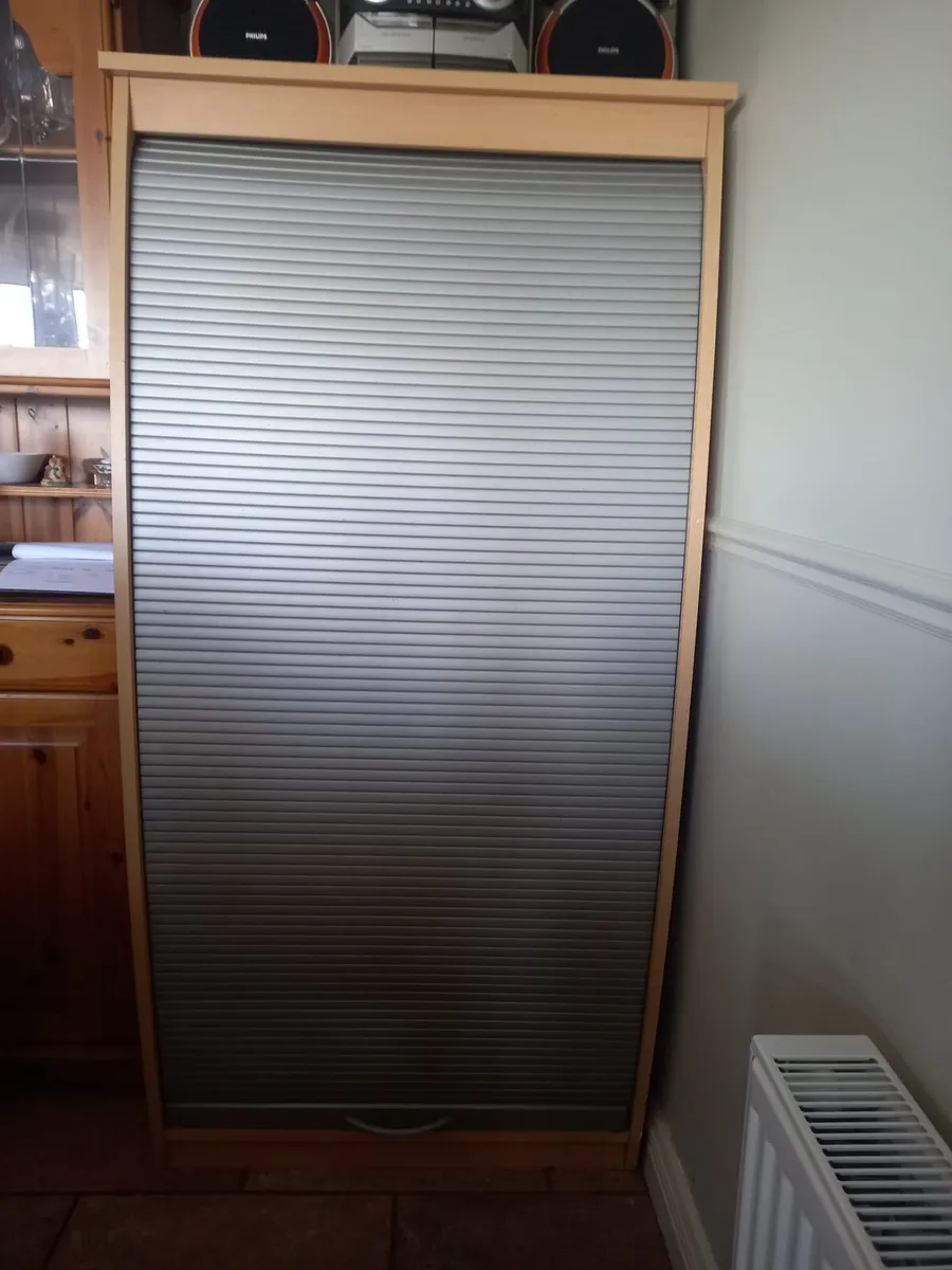 Table, chairs, dresser and office desk cabinet - Image 3