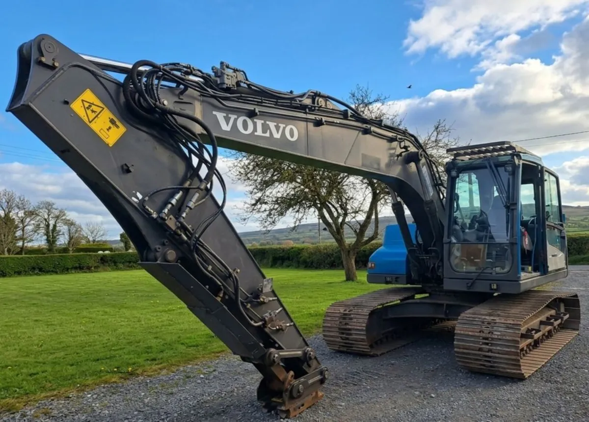 Volvo EC140 DL - Image 1