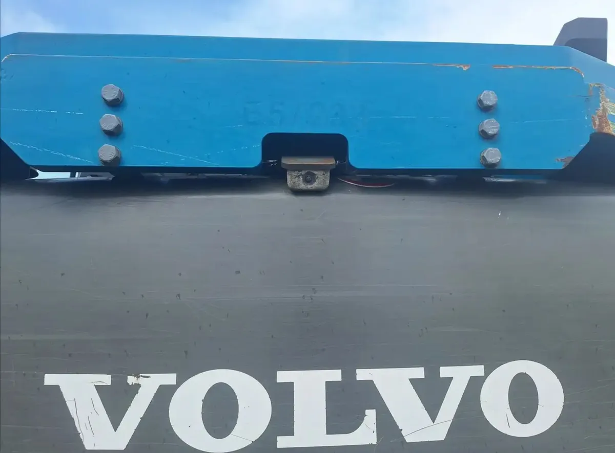 Volvo EC140 DL - Image 4