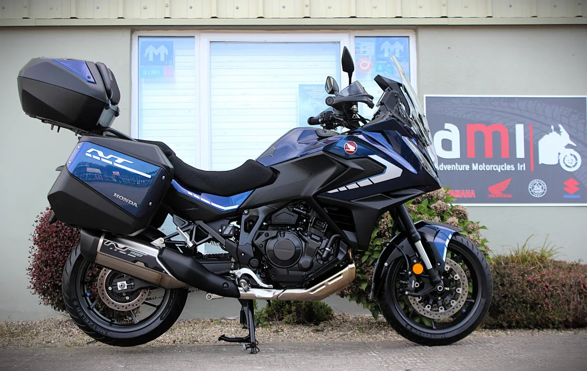 2025 Honda NT1100 Manual - Image 1