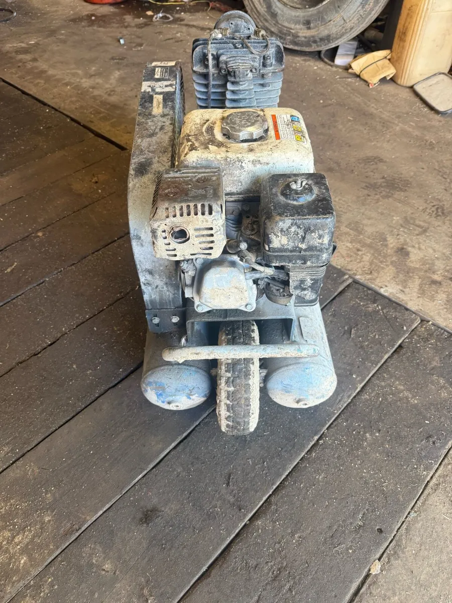 Petrol Air Compressor - Image 2