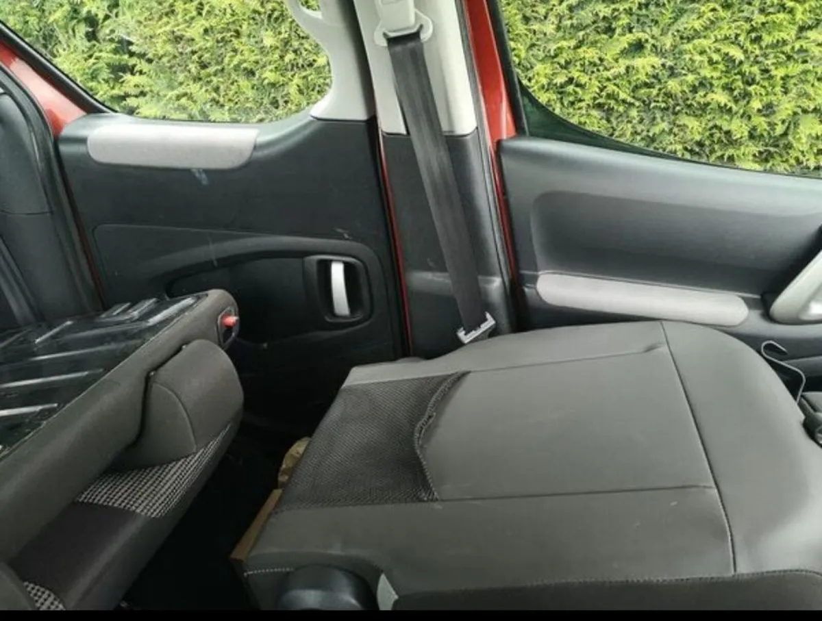 Peugeot partner tepee NCT 05.27,1,6 hdi 2010y - Image 2