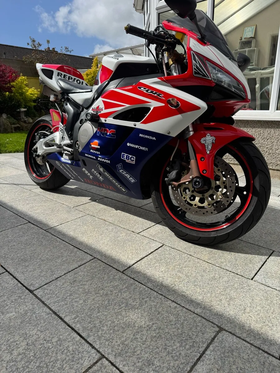2006 CBR 1000rr - Image 1